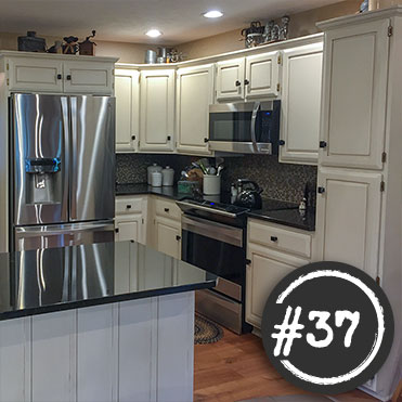 Kitchen painted with Classic Cupboards Paint. Visit www.classiccupboardspaint.com for more details.