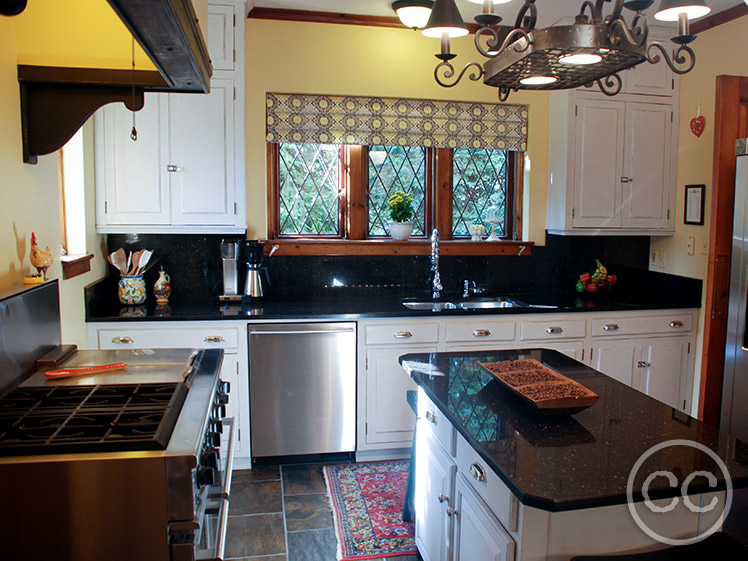 Kitchen painted with Classic Cupboards Paint. Visit www.classiccupboardspaint.com for more details.