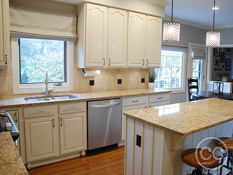 Kitchen painted with Classic Cupboards Paint. Visit www.classiccupboardspaint.com for more details.