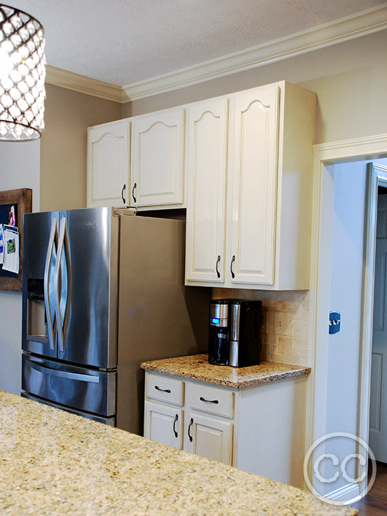 Kitchen painted with Classic Cupboards Paint. Visit www.classiccupboardspaint.com for more details.