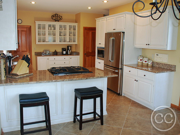 Kitchen painted with Classic Cupboards Paint. Visit www.classiccupboardspaint.com for more details.