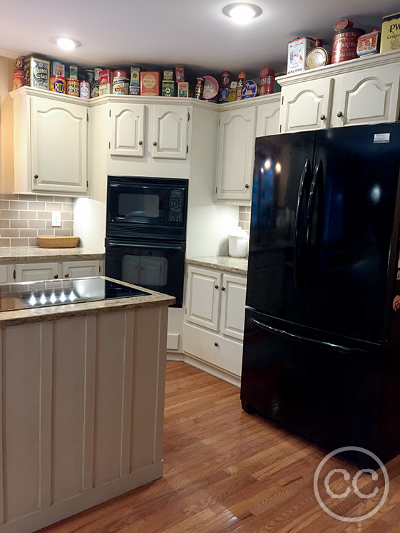 Kitchen painted with Classic Cupboards Paint. Visit www.classiccupboardspaint.com for more details.