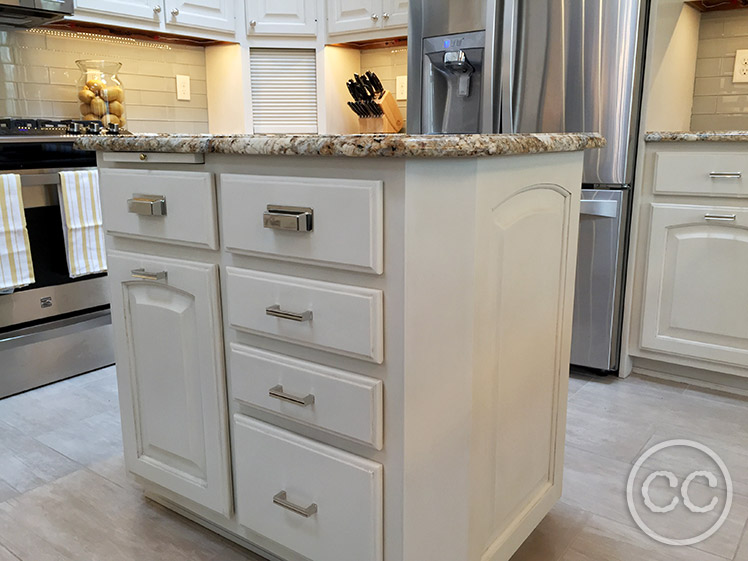 Kitchen painted with Classic Cupboards Paint. Visit www.classiccupboardspaint.com for more details.