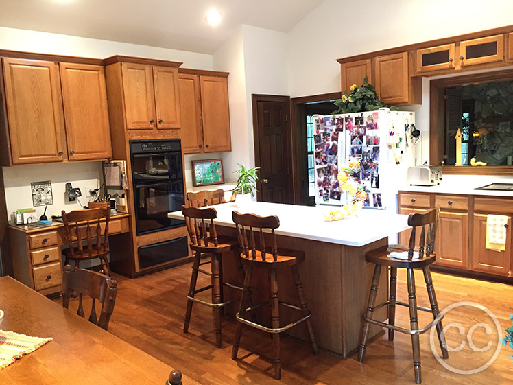 Kitchen painted with Classic Cupboards Paint. Visit www.classiccupboardspaint.com for more details.