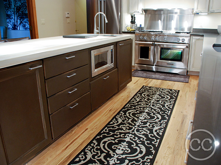 Kitchen painted with Classic Cupboards Paint. Visit www.classiccupboardspaint.com for more details.