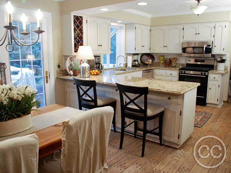 Kitchen painted with Classic Cupboards Paint. Visit www.classiccupboardspaint.com for more details.