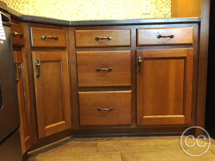 Kitchen painted with Classic Cupboards Paint. Visit www.classiccupboardspaint.com for more details.