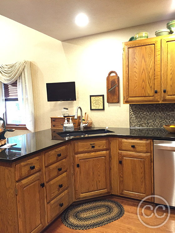 Kitchen painted with Classic Cupboards Paint. Visit www.classiccupboardspaint.com for more details.