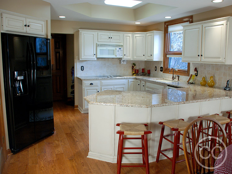 Kitchen painted with Classic Cupboards Paint. Visit www.classiccupboardspaint.com for more details.