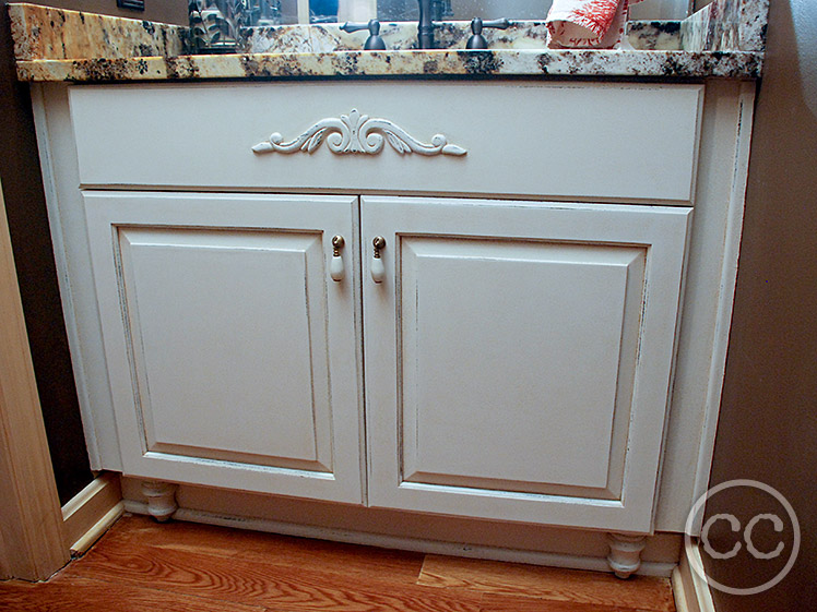 Kitchen painted with Classic Cupboards Paint. Visit www.classiccupboardspaint.com for more details.