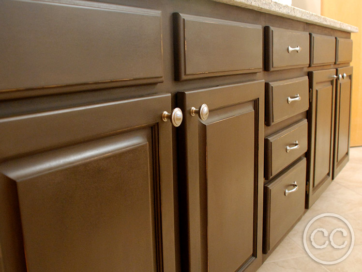 Kitchen painted with Classic Cupboards Paint. Visit www.classiccupboardspaint.com for more details.