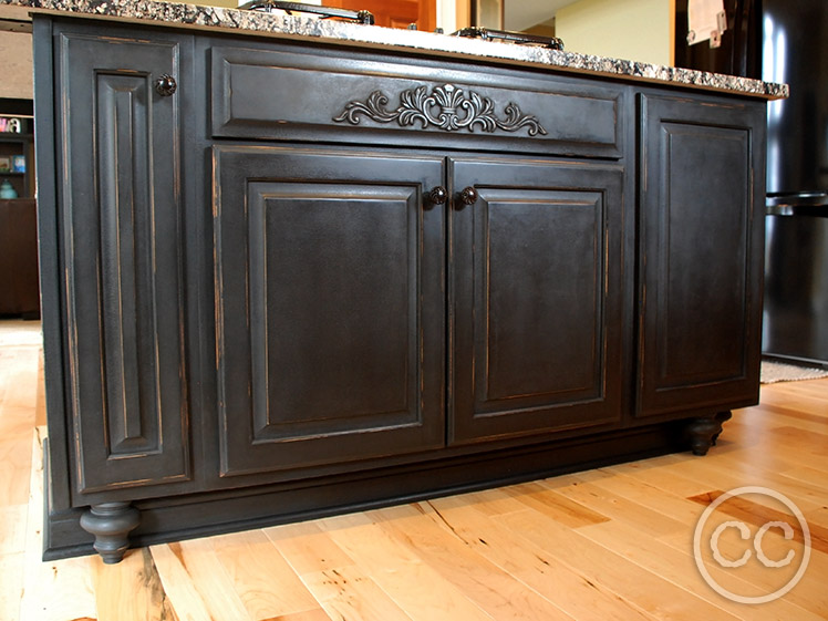 Kitchen painted with Classic Cupboards Paint. Visit www.classiccupboardspaint.com for more details.