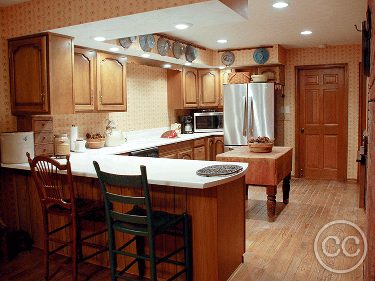 Kitchen painted with Classic Cupboards Paint. Visit www.classiccupboardspaint.com for more details.