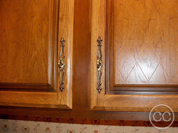 Kitchen painted with Classic Cupboards Paint. Visit www.classiccupboardspaint.com for more details.