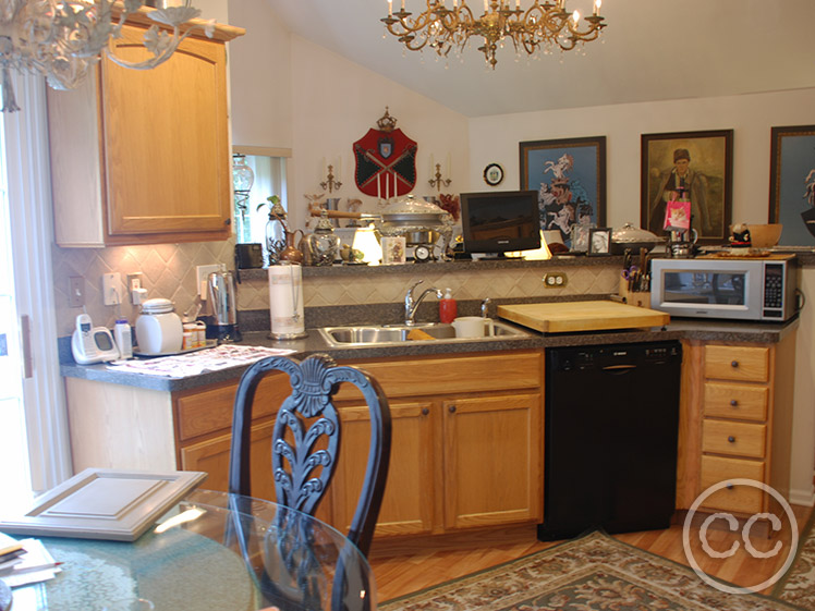 Kitchen painted with Classic Cupboards Paint. Visit www.classiccupboardspaint.com for more details.