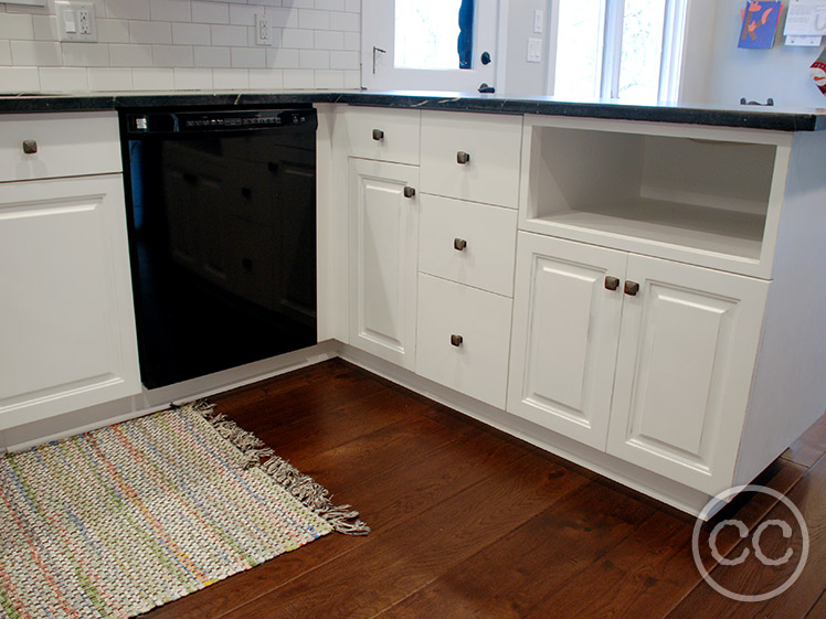 Kitchen painted with Classic Cupboards Paint. Visit www.classiccupboardspaint.com for more details.