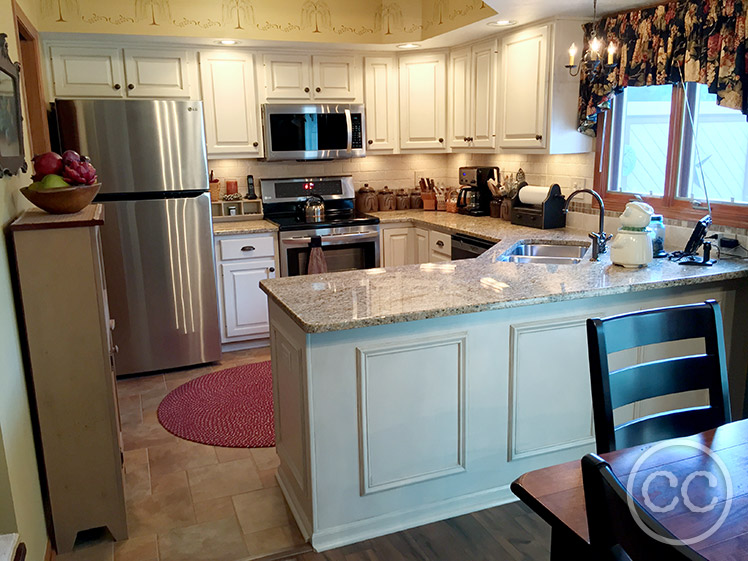 Kitchen painted with Classic Cupboards Paint. Visit www.classiccupboardspaint.com for more details.